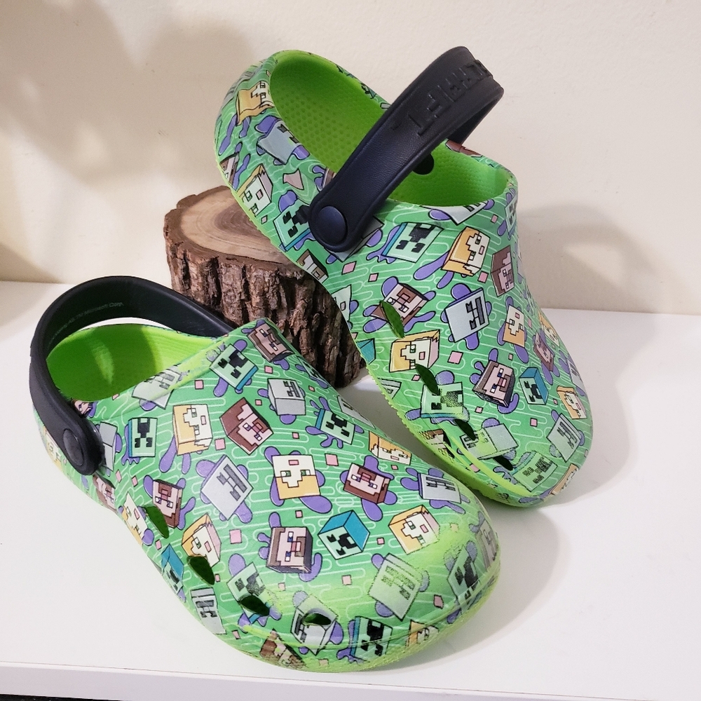 Minecraft Kids Size 12 Clogs